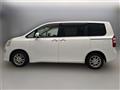 2013 Toyota Noah