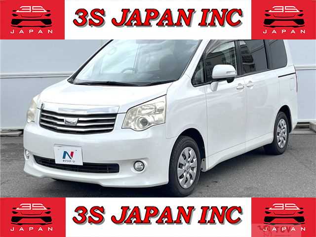 2013 Toyota Noah