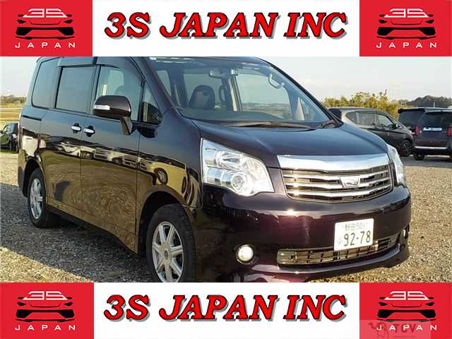2013 Toyota Noah