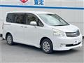 2011 Toyota Noah