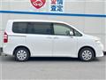 2011 Toyota Noah