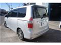 2010 Toyota Noah