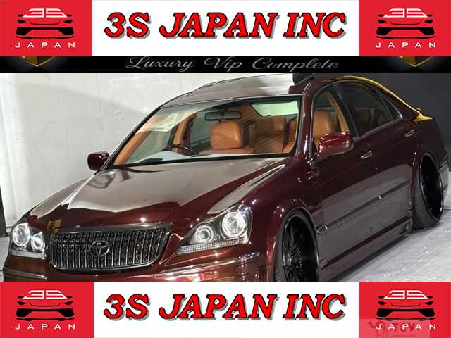 2004 Toyota Crown Majesta