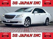 2011 Toyota Crown Majesta