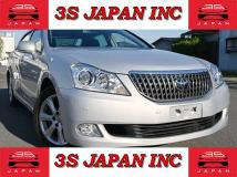 2011 Toyota Crown Majesta