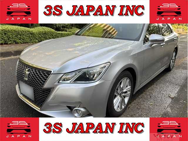 2013 Toyota Crown