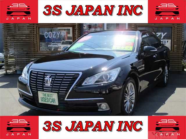 2013 Toyota Crown Royal Series