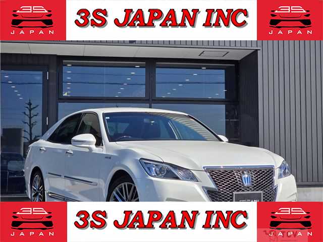 2013 Toyota Crown