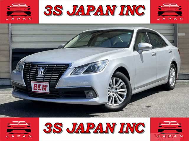 2013 Toyota Crown