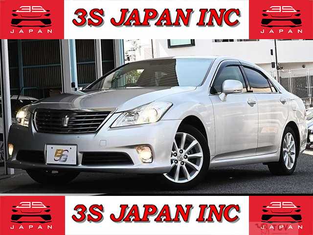 2011 Toyota Crown Royal Series