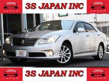 2011 Toyota Crown Royal Series