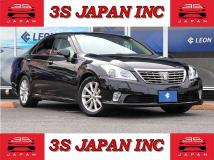 2011 Toyota Crown Royal Series