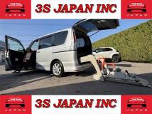 2011 Nissan Serena