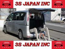 2013 Nissan Serena