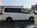 2009 Nissan Serena