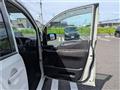 2008 Nissan Serena
