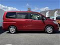 2008 Nissan Serena