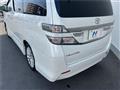 2013 Toyota Vellfire