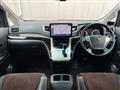 2013 Toyota Alphard