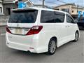 2013 Toyota Alphard