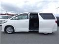 2013 Toyota Alphard