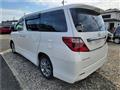 2011 Toyota Alphard