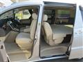 2005 Toyota Alphard