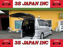 2013 Nissan Serena