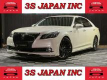 2014 Toyota Crown Majesta
