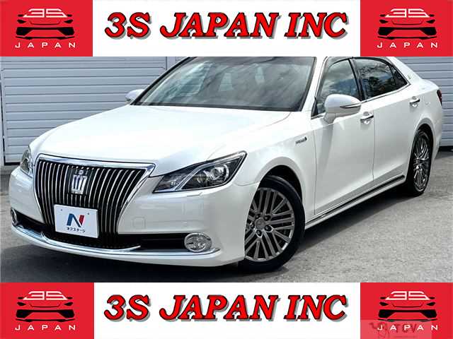 2014 Toyota Crown Majesta