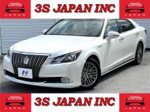 2014 Toyota Crown Majesta