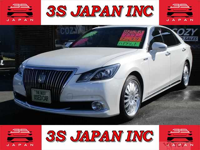 2013 Toyota Crown Majesta