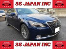 2014 Toyota Crown Majesta