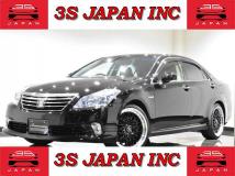 2012 Toyota Crown Hybrid