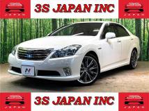 2010 Toyota Crown Hybrid