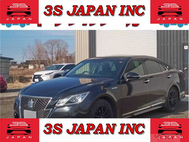 2014 Toyota Crown Hybrid