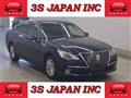2013 Toyota Crown Hybrid