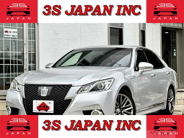 2014 Toyota Crown Hybrid