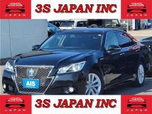 2013 Toyota Crown Hybrid