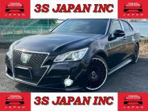 2013 Toyota Crown Hybrid