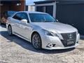 2013 Toyota Crown Hybrid