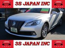 2014 Toyota Crown Royal Series