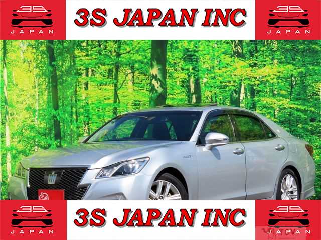 2013 Toyota Crown Hybrid