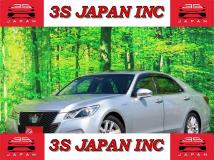 2013 Toyota Crown Hybrid