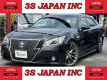 2013 Toyota Crown Hybrid