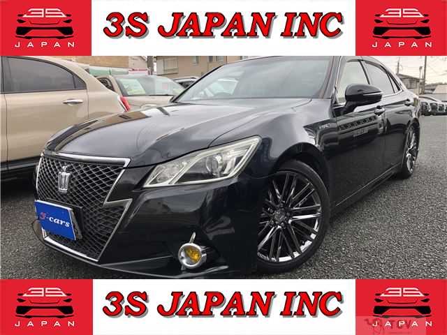 2014 Toyota Crown Hybrid