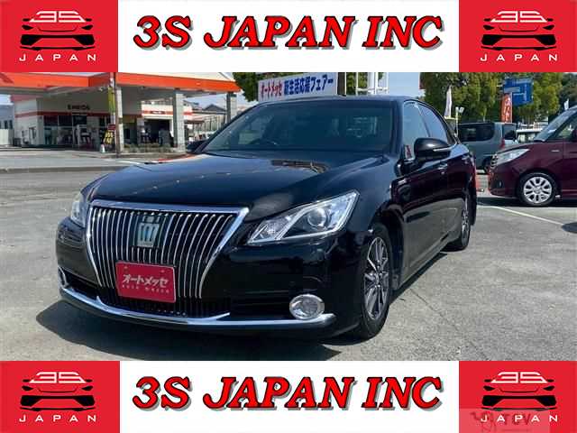 2013 Toyota Crown Royal Series