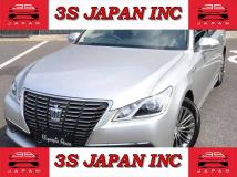 2013 Toyota Crown Royal Series