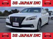 2014 Toyota Crown Royal Series