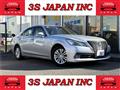 2013 Toyota Crown Hybrid